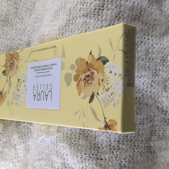 Laura Geller Seasonal Eyeshadow Palette in Wildflower Wishes, 14g/0.48oz - Picture 4 of 8